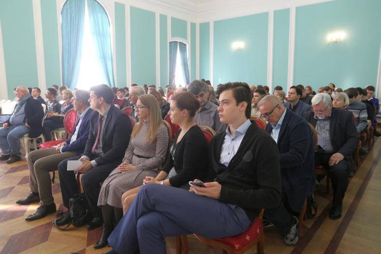 Зарубежные и российские учёные в НИУ «БелГУ» обсудили проблемы сообщества, идеи справедливости и солидарности
